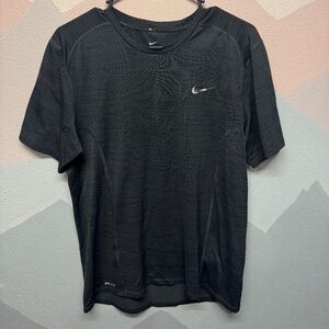 Men’s Nike T-shirt
